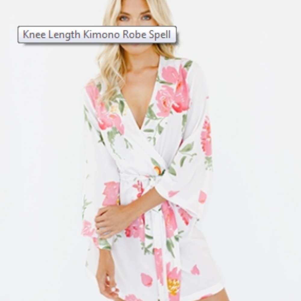 Plum Pretty Sugar Knee Length Kimono Robe in Spell